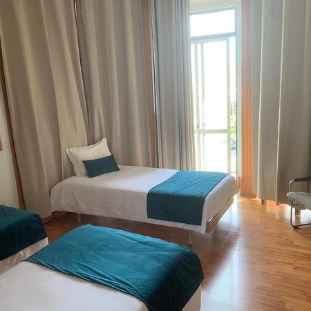 Residencial Roxi Hotell Lisboa Eksteriør bilde